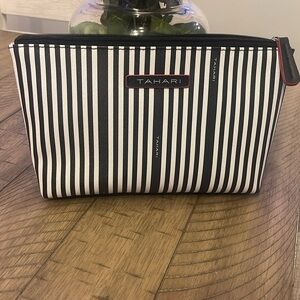 Makeup bag like new